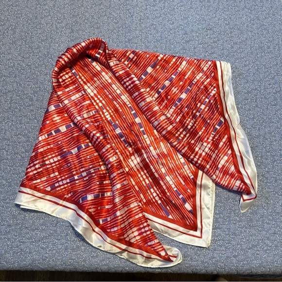 Scoop Scarf Silk Red & White Holiday Sweetheart Accessory Large 34” Square - Picture 6 of 7